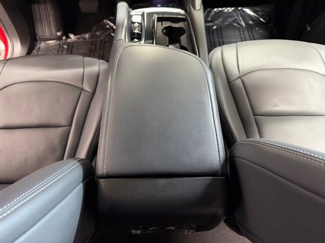 Used 2024 Buick Enclave Premium image 34