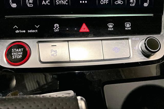 Certified 2023 Audi RS Q8 w/ Black Optic Package image 23