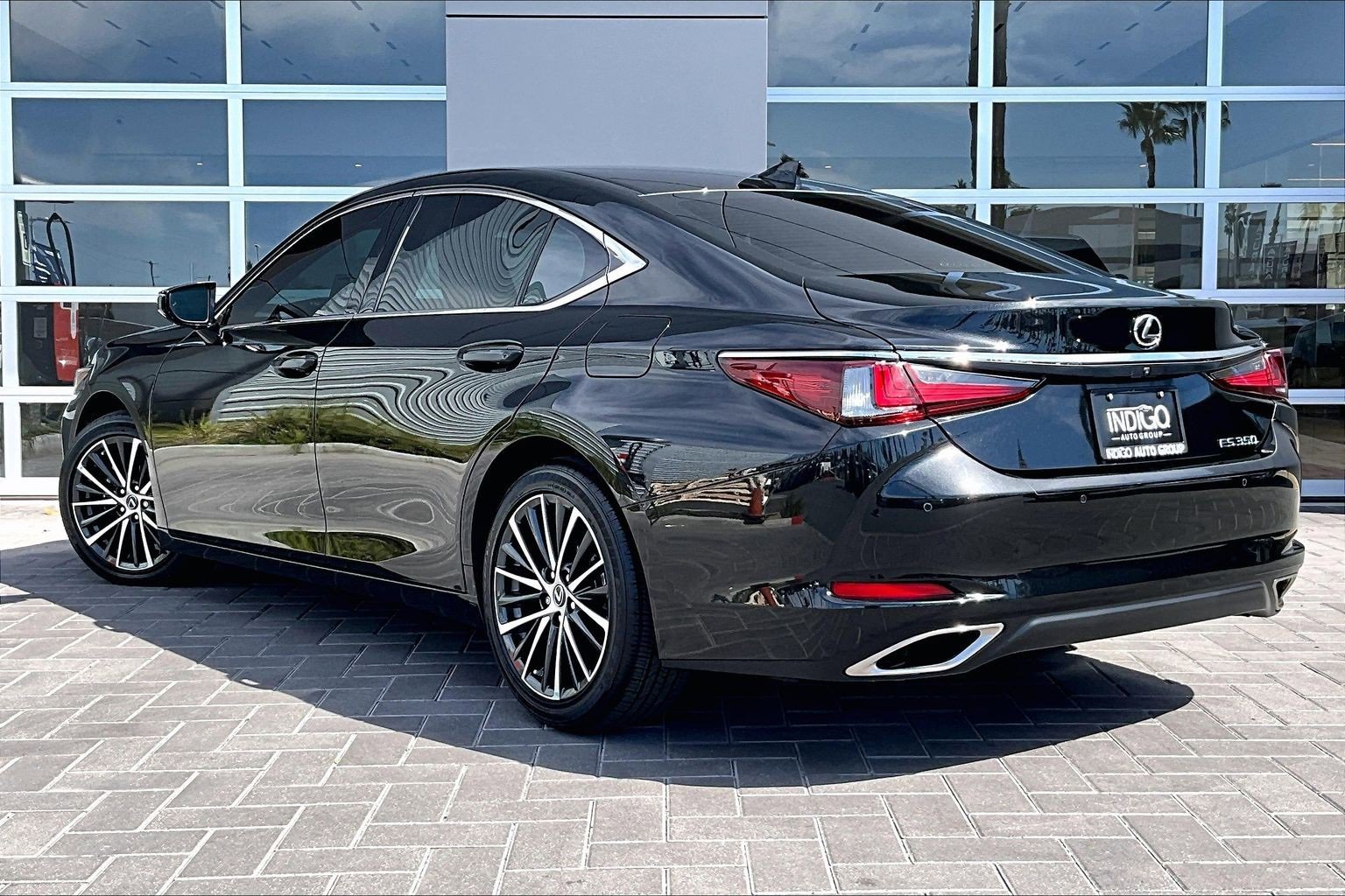 Used 2024 Lexus ES 350 w/ Premium Package image 12