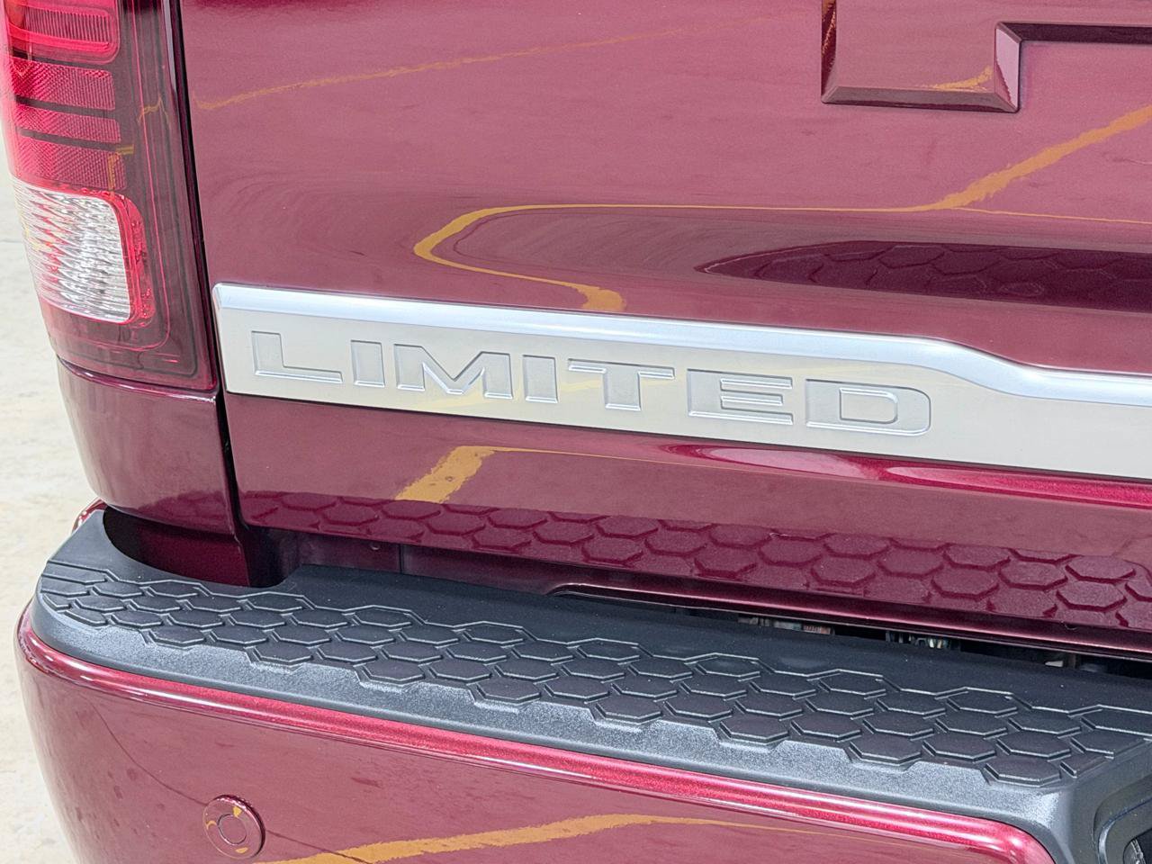 Used 2018 RAM 1500 Limited AWD/4WD image 24