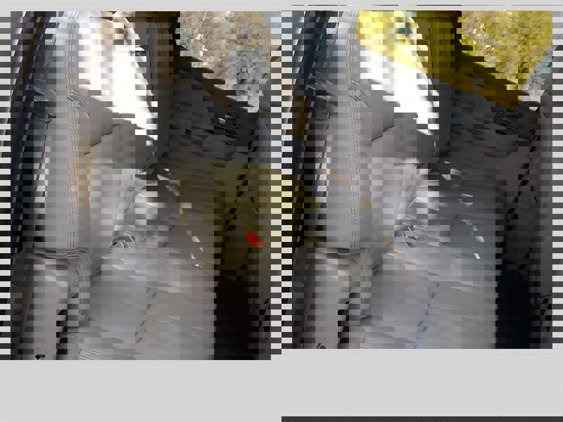 Used 2009 GMC Sierra 3500 SLT w/ SLT Convenience Package image 37