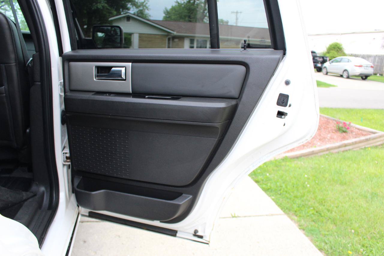 Used 2014 Ford Expedition Limited w/ Equipment Group 301A AWD/4WD image 35