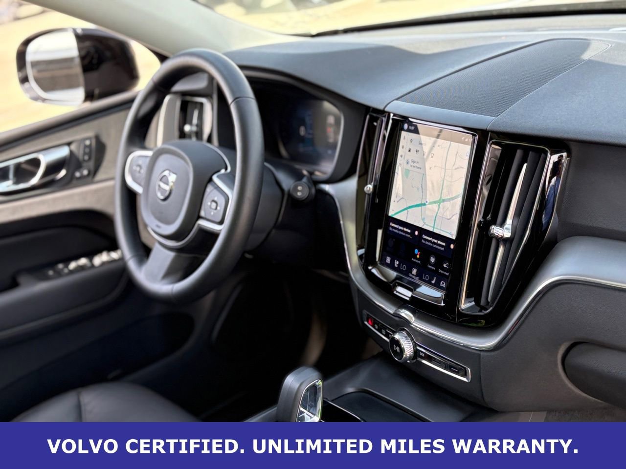 Certified 2025 Volvo XC60 B5 Core image 37