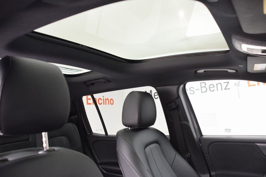 Used 2024 Mercedes-Benz EQB 300 4MATIC image 18