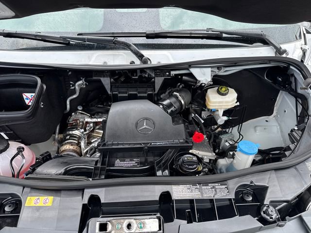 Used 2025 Mercedes-Benz Sprinter 2500 image 21