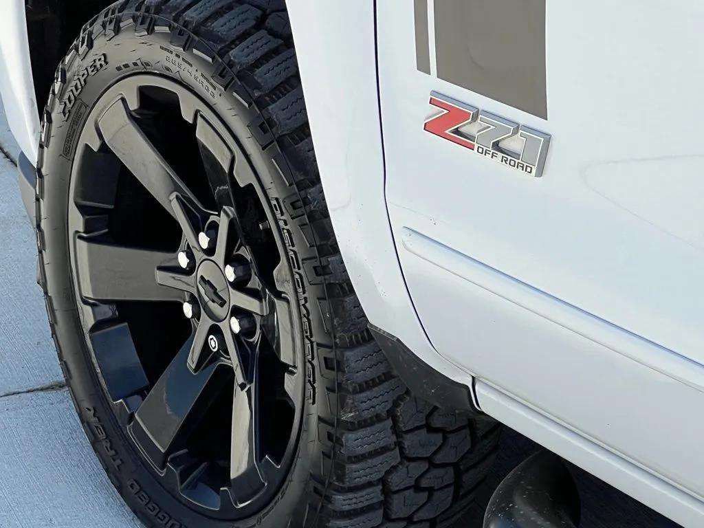 Used 2017 Chevrolet Silverado 1500 LT w/ Rally 2 Edition AWD/4WD image 33