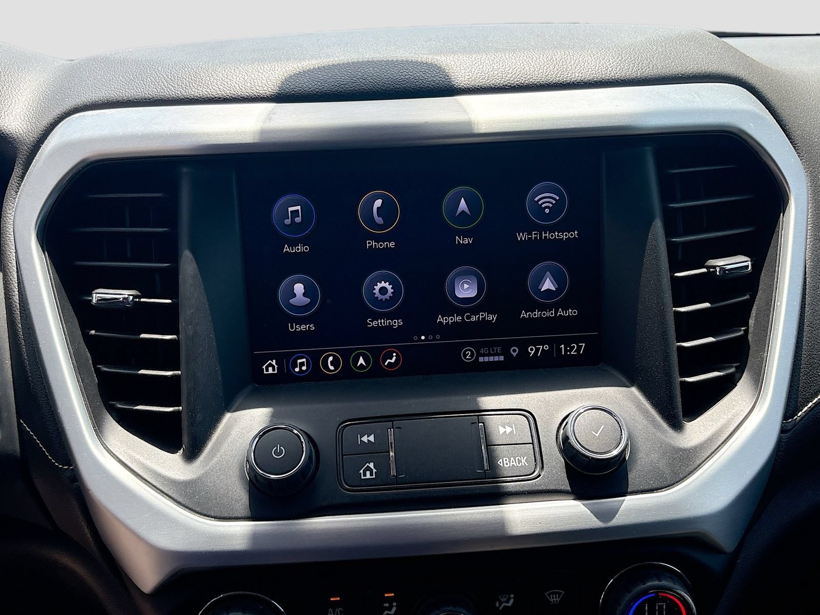 Used 2023 GMC Acadia SLE w/ Driver Convenience Package FWD image 15