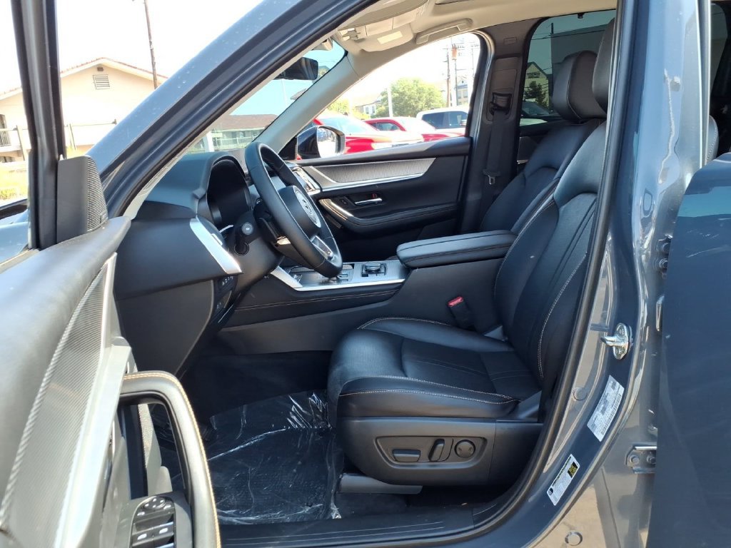 Used 2025 MAZDA CX-70 3.3 Turbo w/ Premium Package AWD/4WD image 17