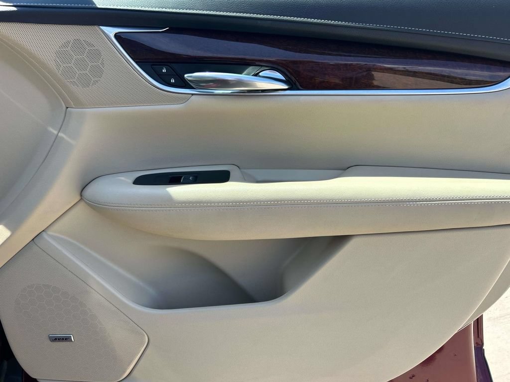 Used 2017 Cadillac XT5 Premium Luxury FWD image 26
