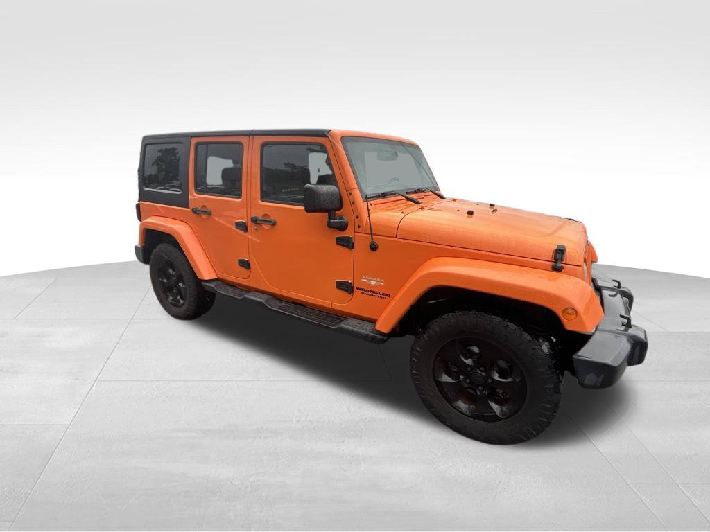Used 2013 Jeep Wrangler Unlimited Sahara w/ Connectivity Group AWD/4WD image 19
