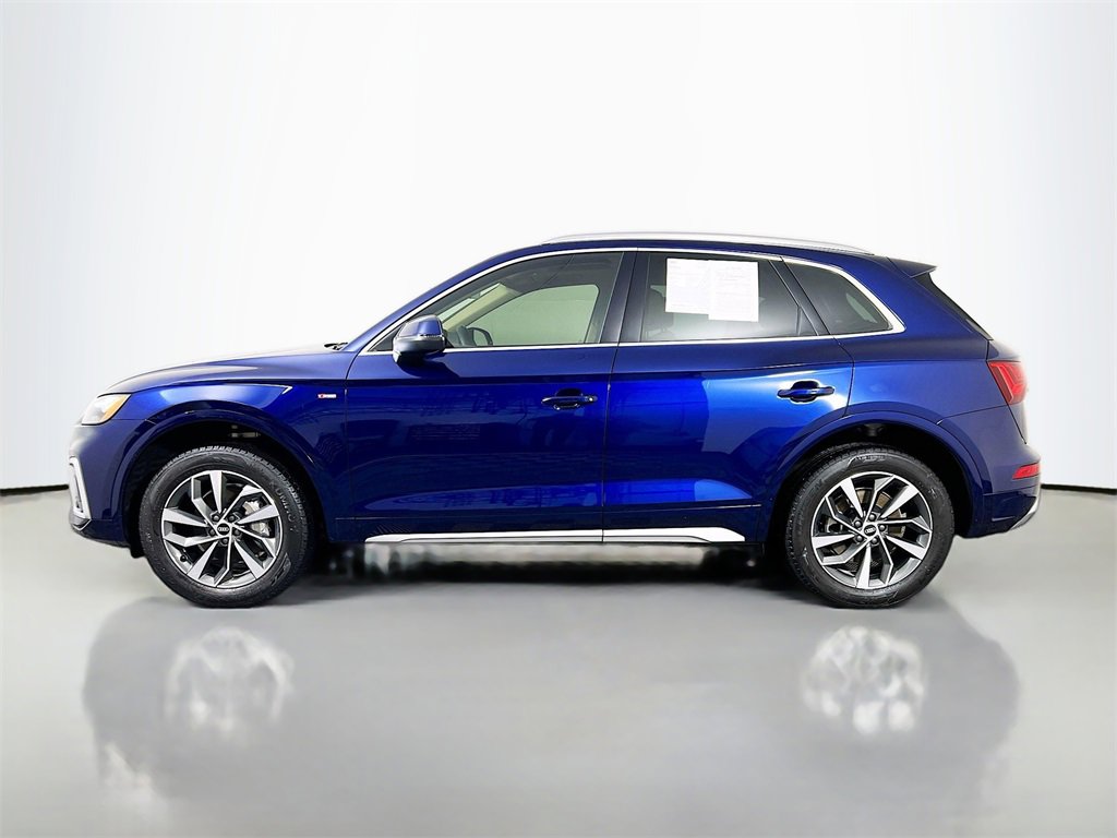 Used 2022 Audi Q5 2.0T Premium w/ Convenience Package image 4