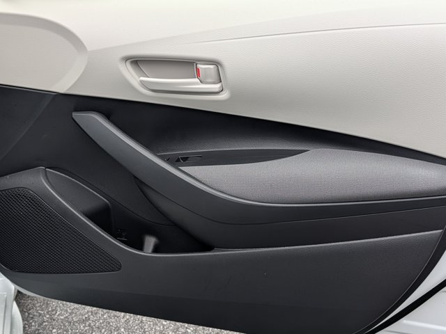 Used 2026 Toyota Corolla LE FWD image 13
