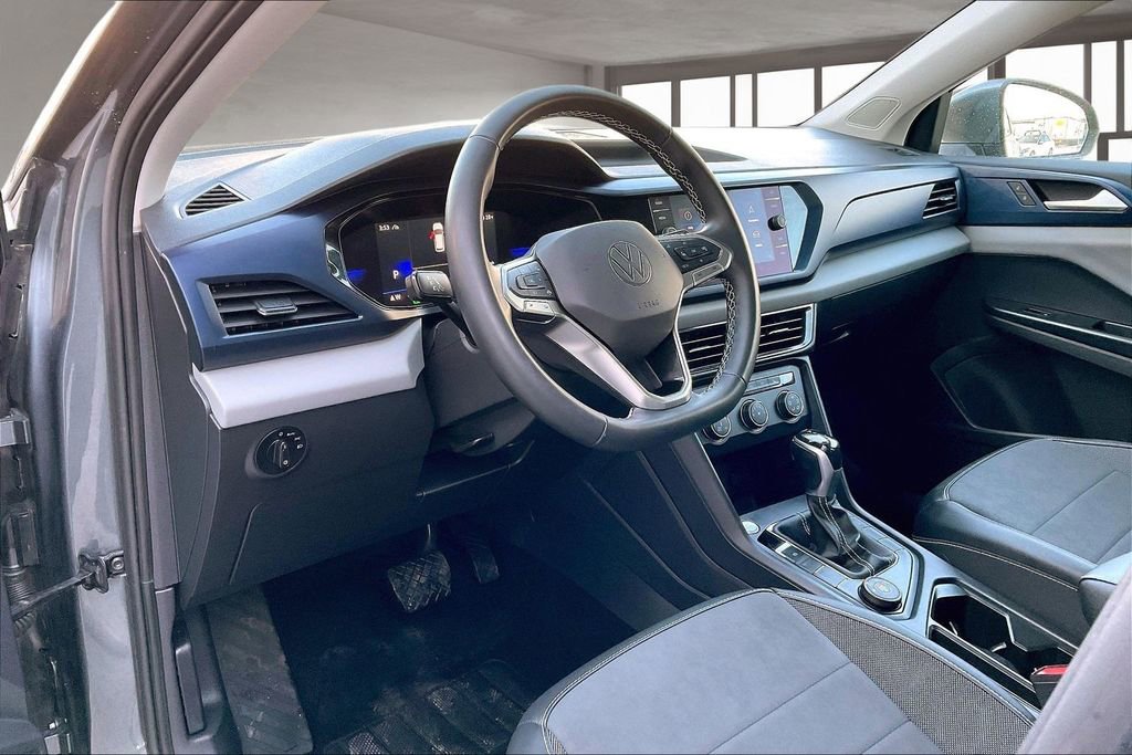 Used 2022 Volkswagen Taos SE image 17