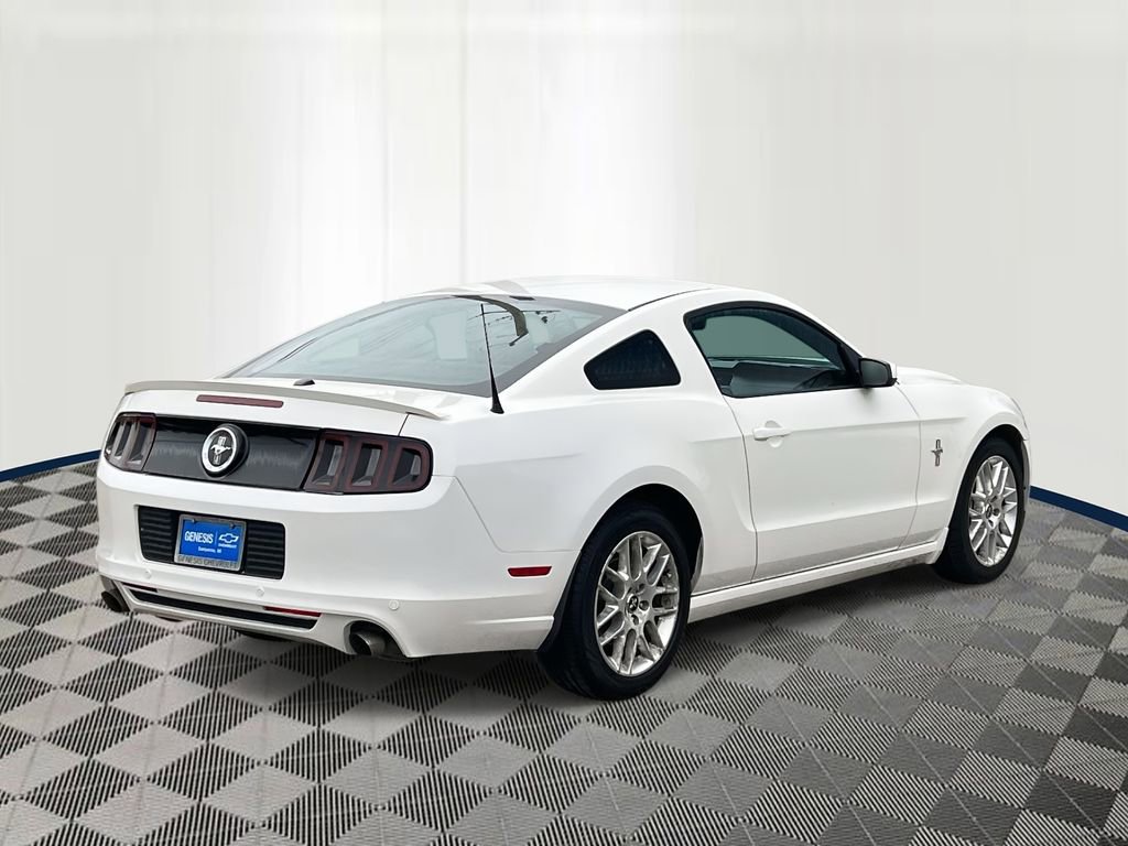 Used 2013 Ford Mustang Premium image 5