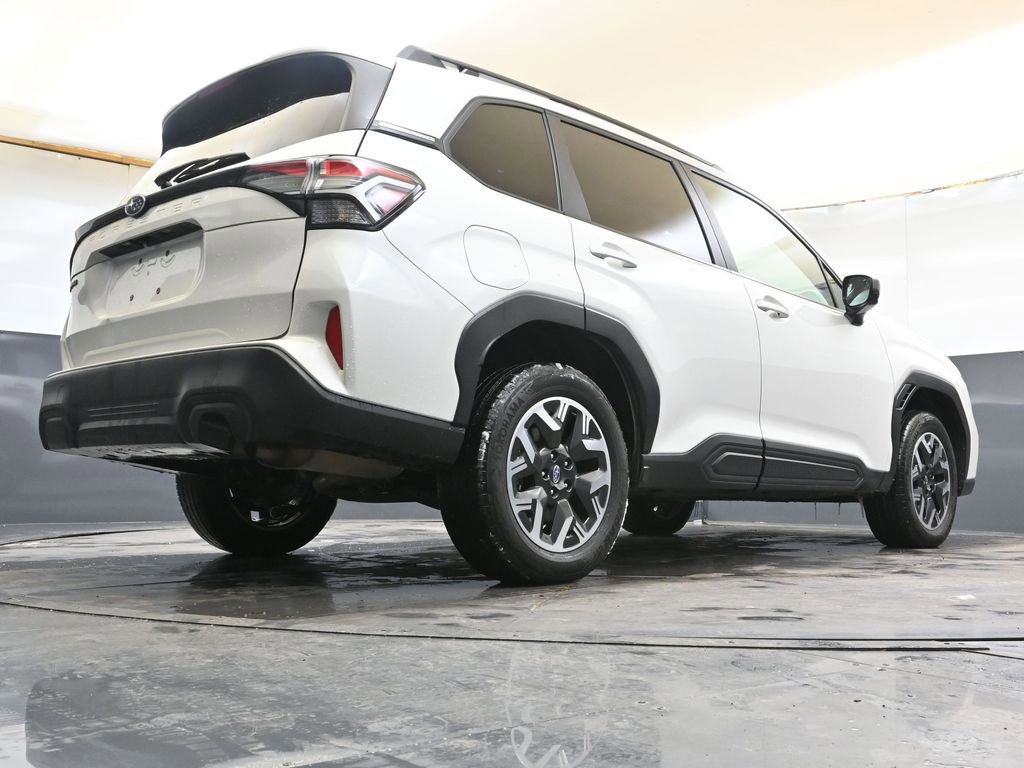 Certified 2025 Subaru Forester Premium image 33