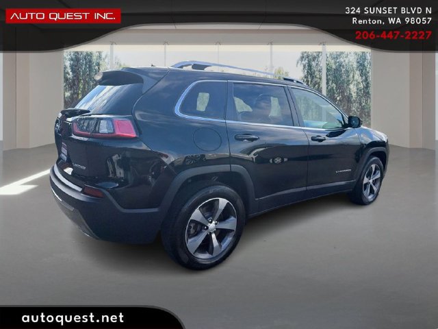 Used 2019 Jeep Cherokee Limited AWD/4WD image 5