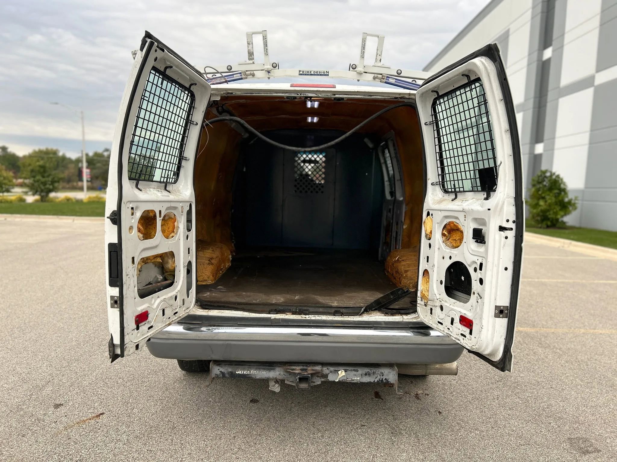 Used 2009 Ford E-350 and Econoline 350 Super Duty image 4