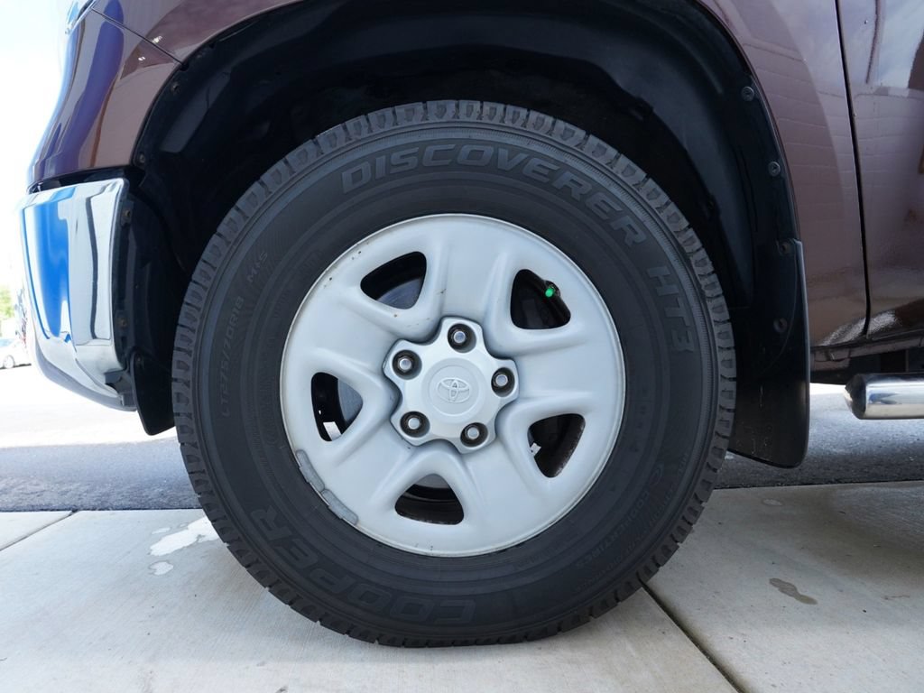 Used 2017 Toyota Tundra SR AWD/4WD image 29