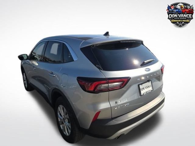 Certified 2023 Ford Escape Active AWD/4WD image 2