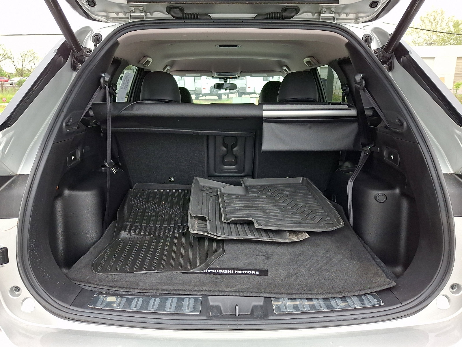 Used 2024 Mitsubishi Outlander SE AWD/4WD image 28
