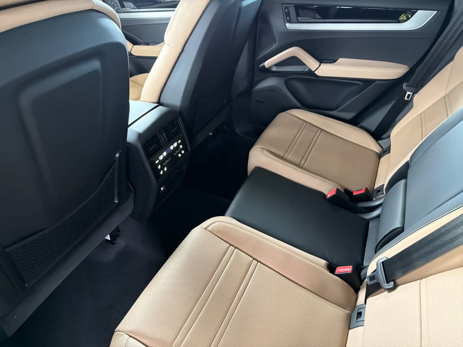 New 2026 Porsche Cayenne S AWD/4WD image 13
