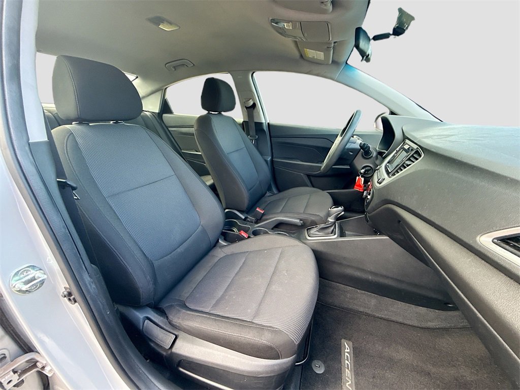 Used 2022 Hyundai Accent SE image 29