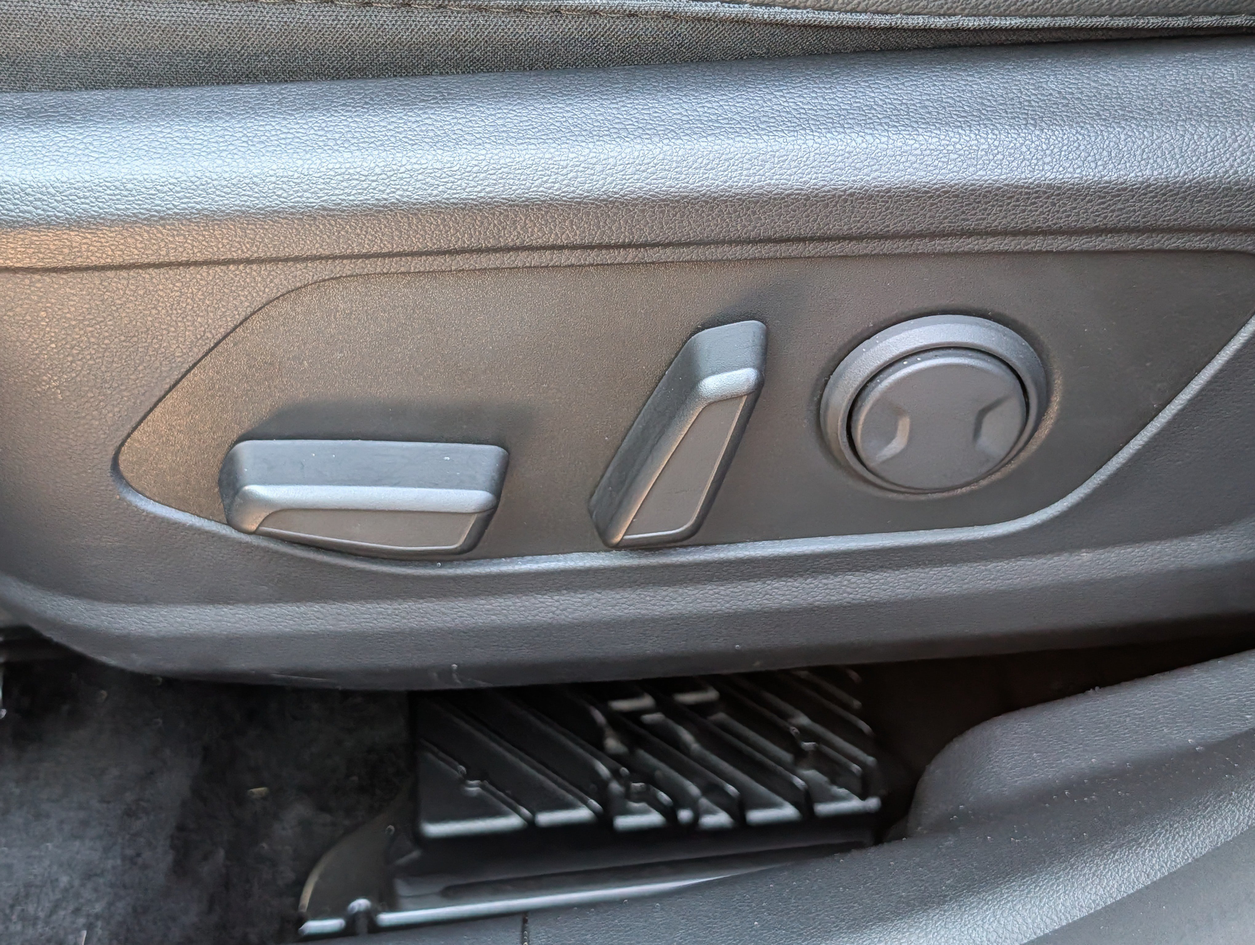 Certified 2024 Hyundai Tucson Limited AWD/4WD image 20
