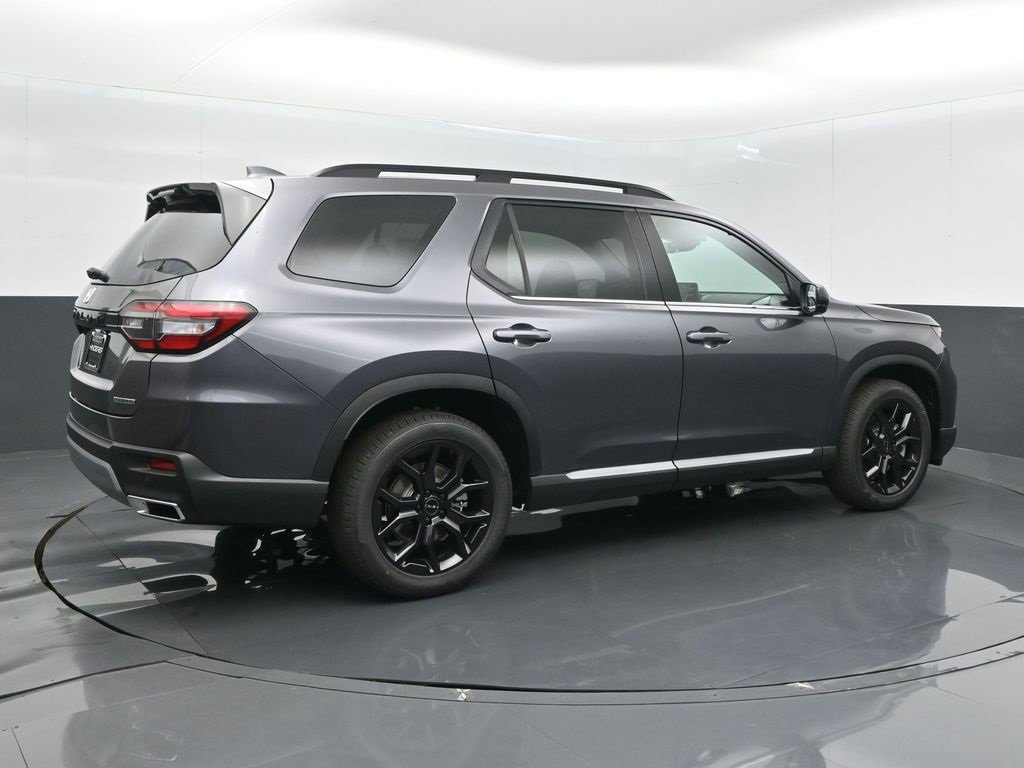 New 2025 Honda Pilot Touring image 22