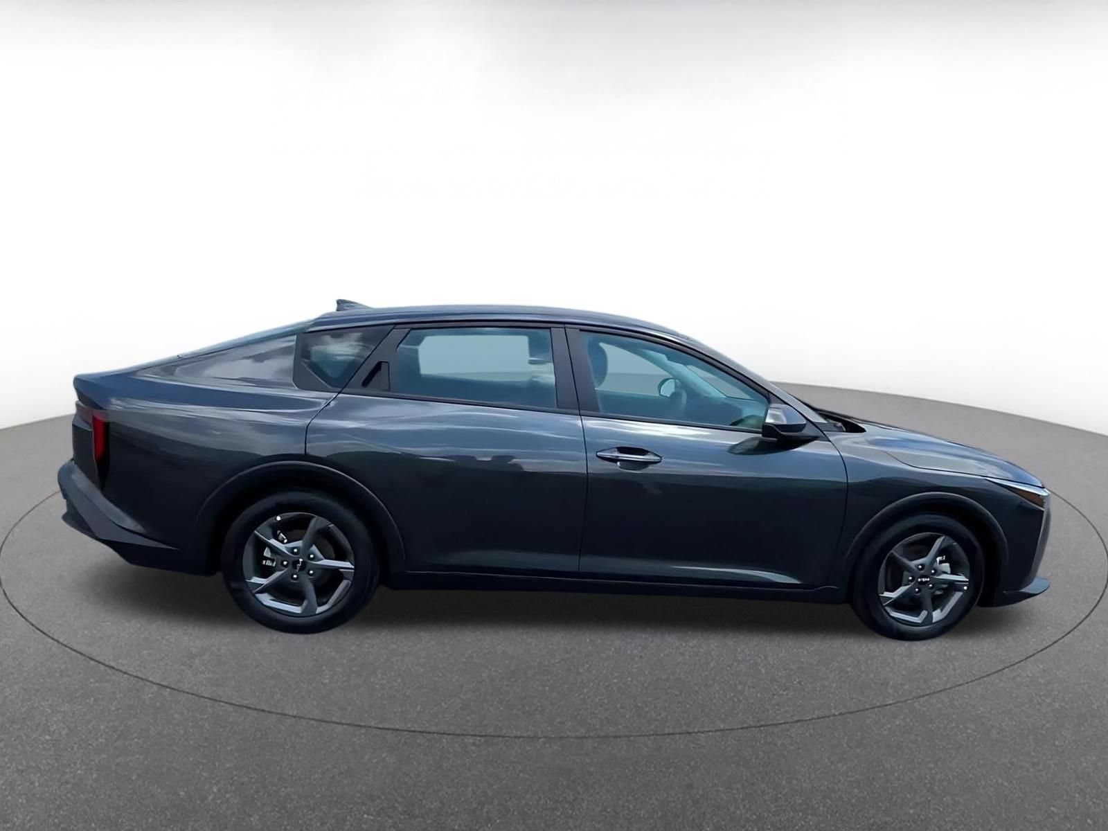 Used 2025 Kia K4 FWD image 16