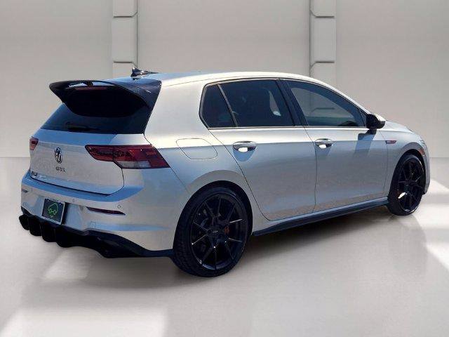 Used 2022 Volkswagen GTI SE FWD image 5