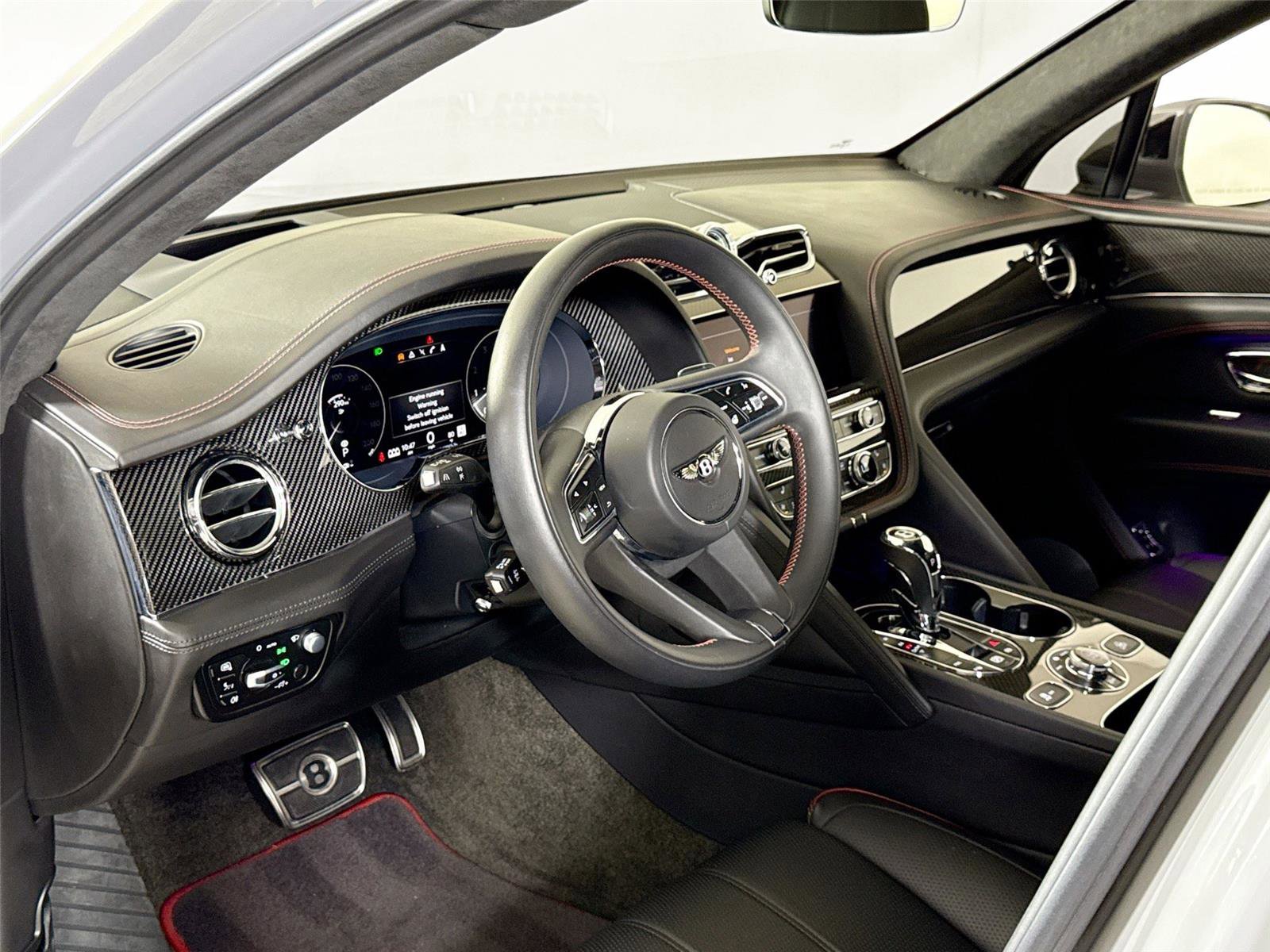 Used 2022 Bentley Bentayga image 15