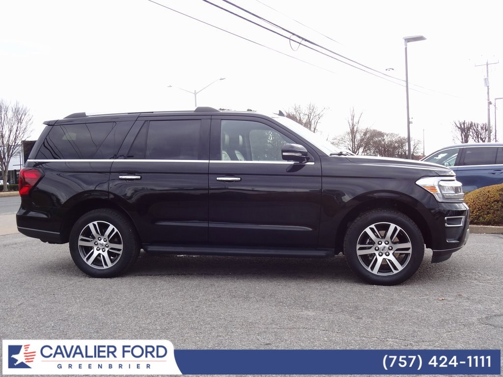 Certified 2024 Ford Expedition Limited image 3