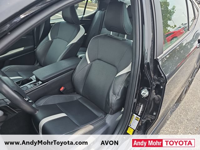 Used 2025 Toyota Camry SE FWD image 9