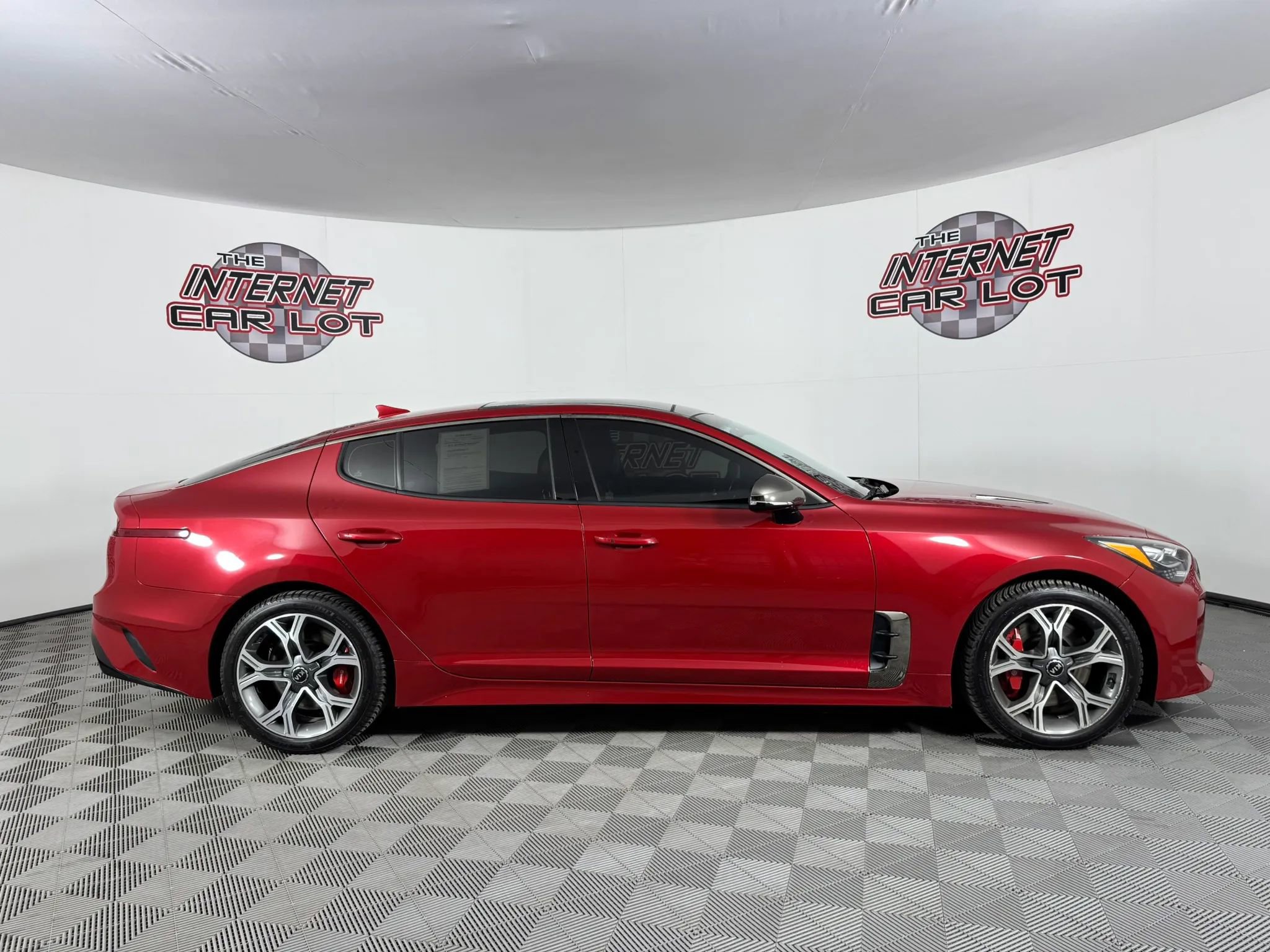 Used 2018 Kia Stinger GT2 AWD/4WD image 8