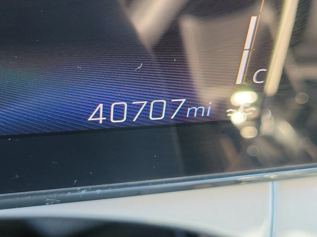 Used 2025 Chevrolet Trax LT FWD image 30