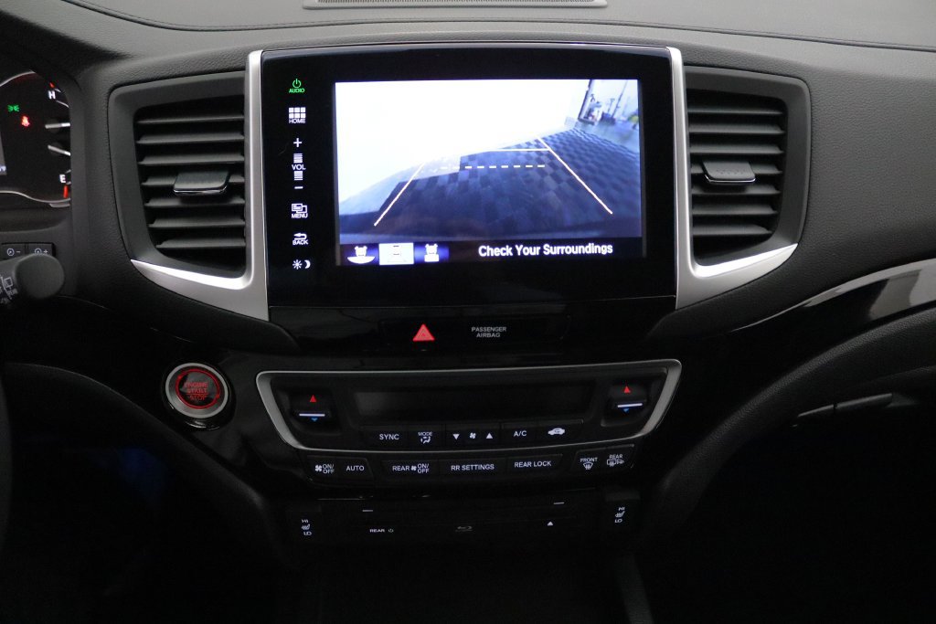Used 2016 Honda Pilot Touring image 22