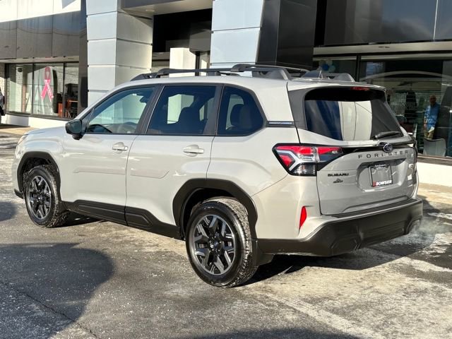 Used 2025 Subaru Forester Premium image 3