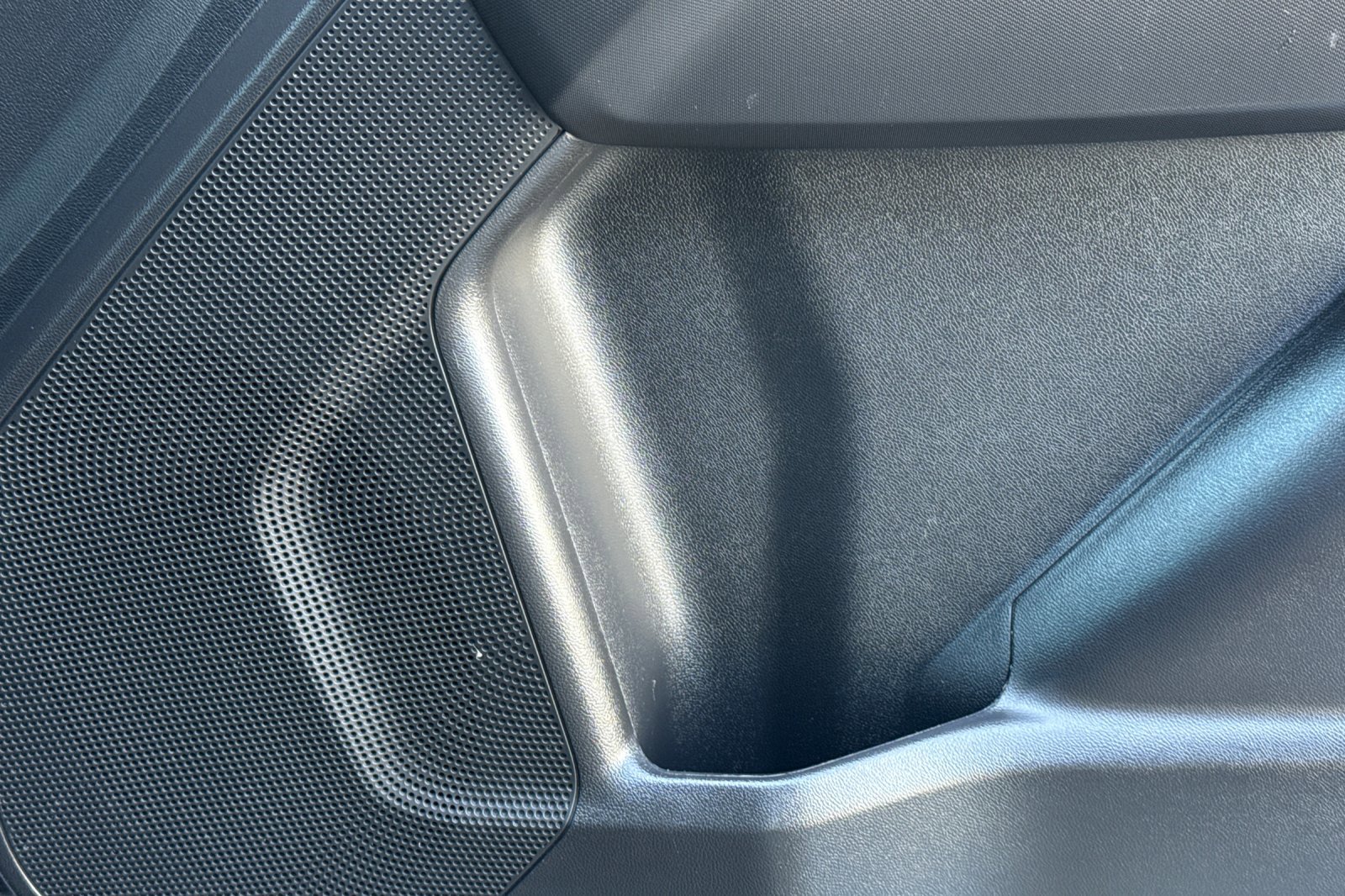 Used 2024 GMC Canyon Elevation w/ Convenience Package image 22