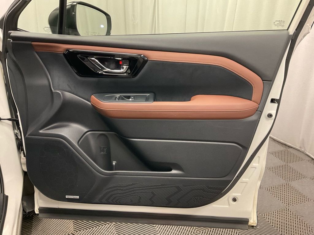 Used 2025 Subaru Forester Touring w/ Popular Package - Touring image 33