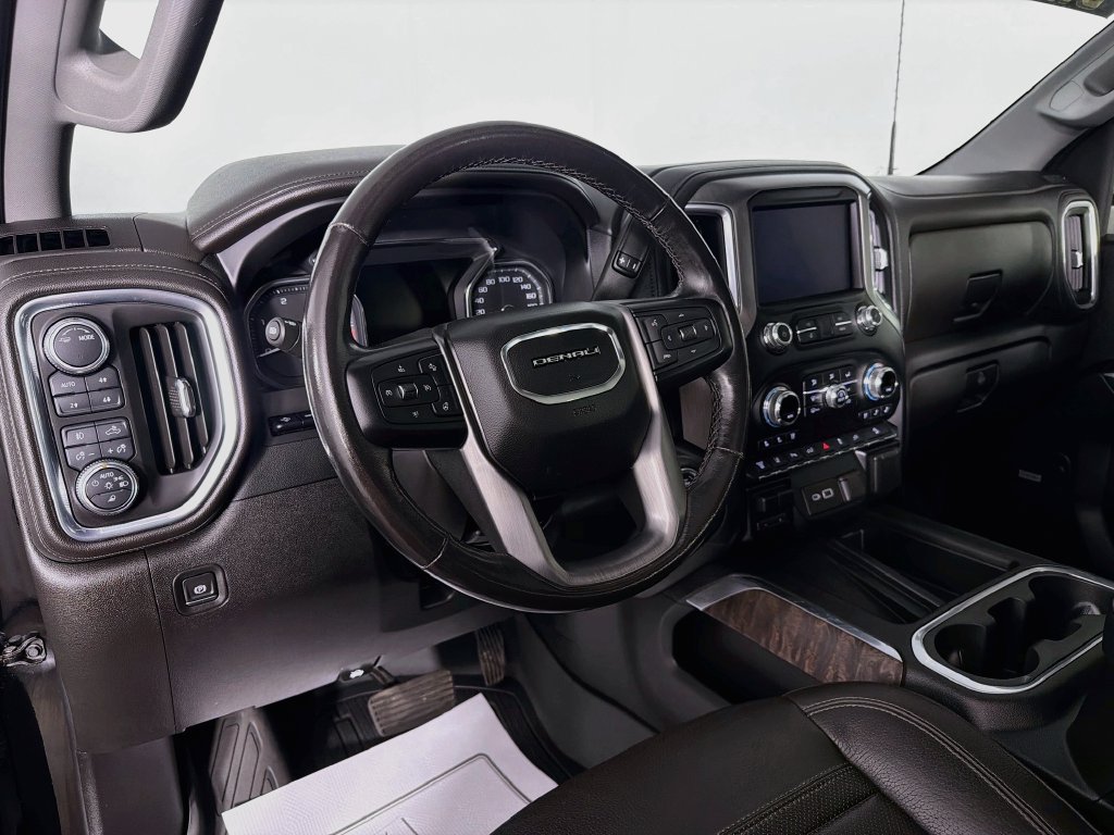 Used 2022 GMC Sierra 2500 Denali w/ Denali Ultimate Package AWD/4WD image 9