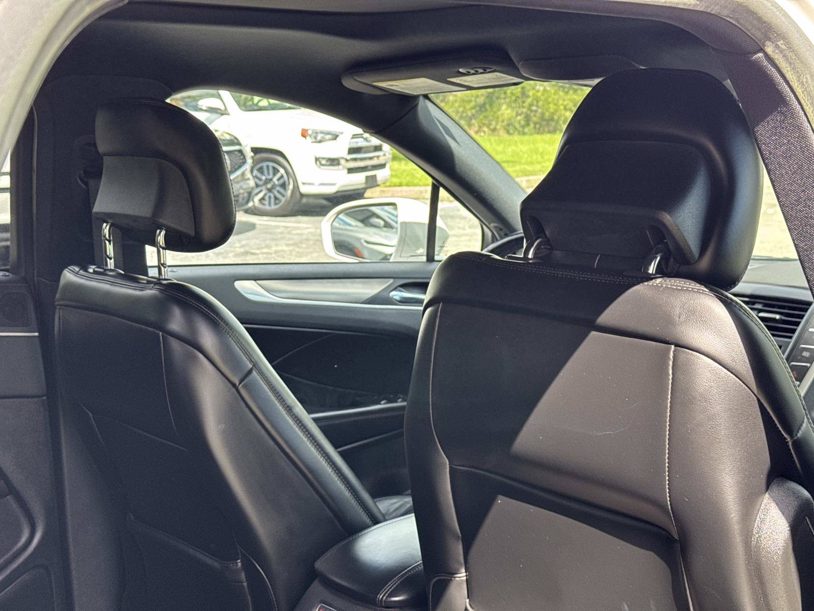 Used 2019 Lincoln MKC Reserve w/ MKC Technology Package FWD image 26