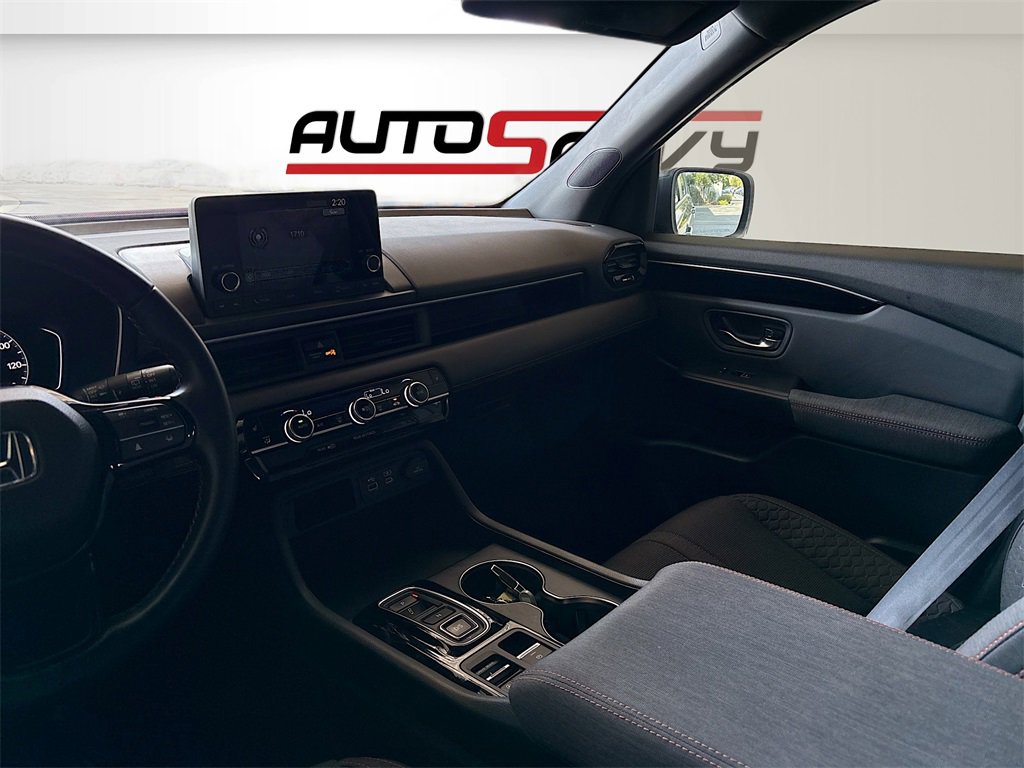 Used 2024 Honda Pilot Sport image 22