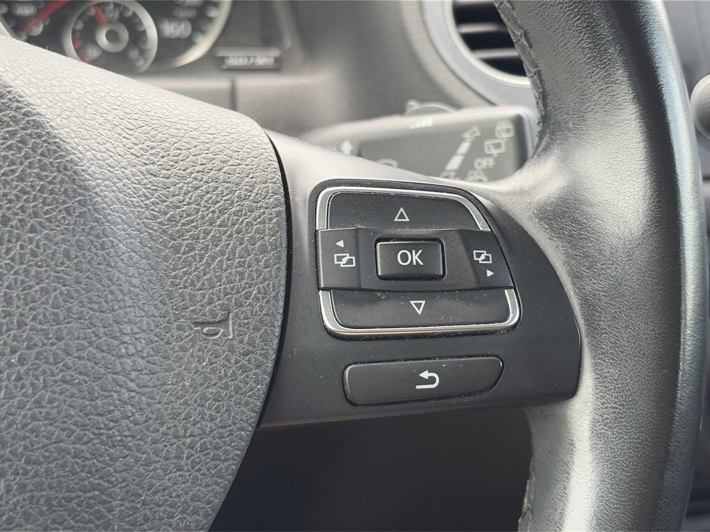 Used 2016 Volkswagen Tiguan S FWD image 26