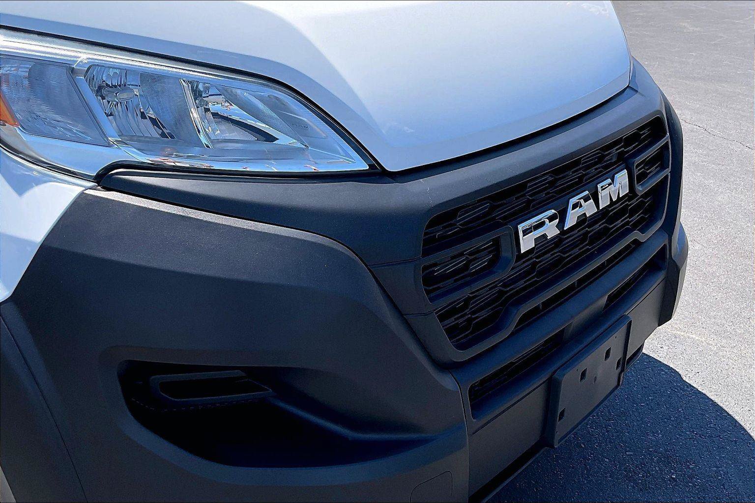 Used 2025 RAM ProMaster 2500 w/ Convenience Group FWD image 28