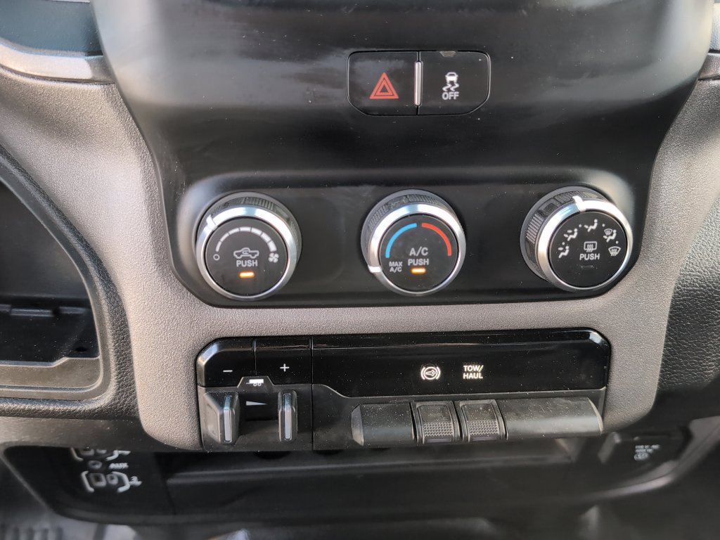 Used 2023 RAM 3500 Tradesman w/ Chrome Appearance Group image 20