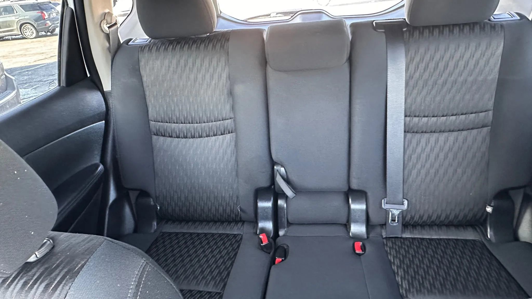 Used 2017 Nissan Rogue S image 16