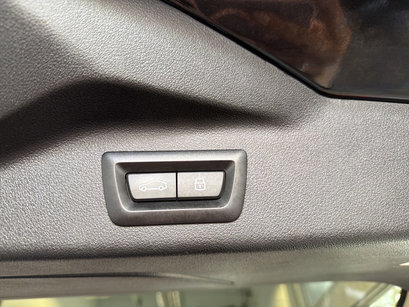 Used 2024 BMW X7 xDrive40i image 15