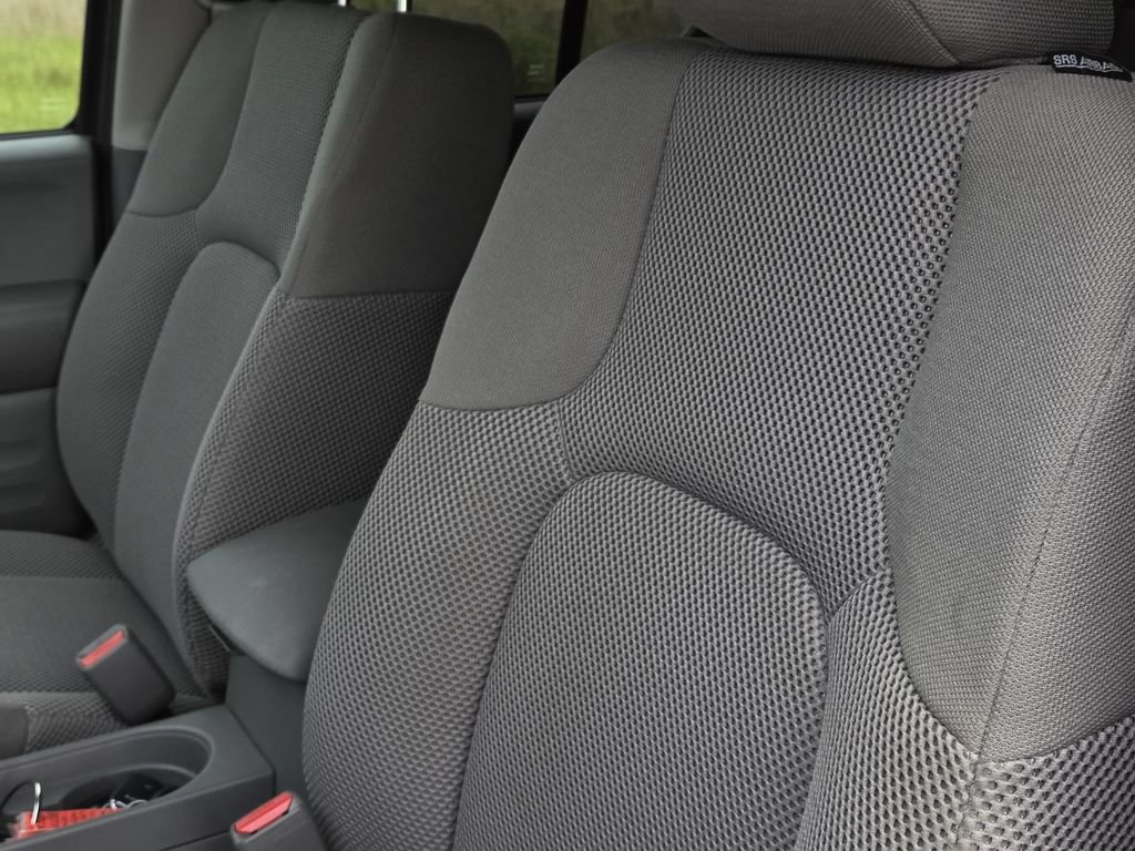 Used 2021 Nissan Frontier SV w/ Midnight Edition Floor Mats RWD image 23
