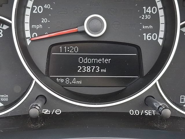 Used 2014 Volkswagen Beetle 1.8T FWD image 17