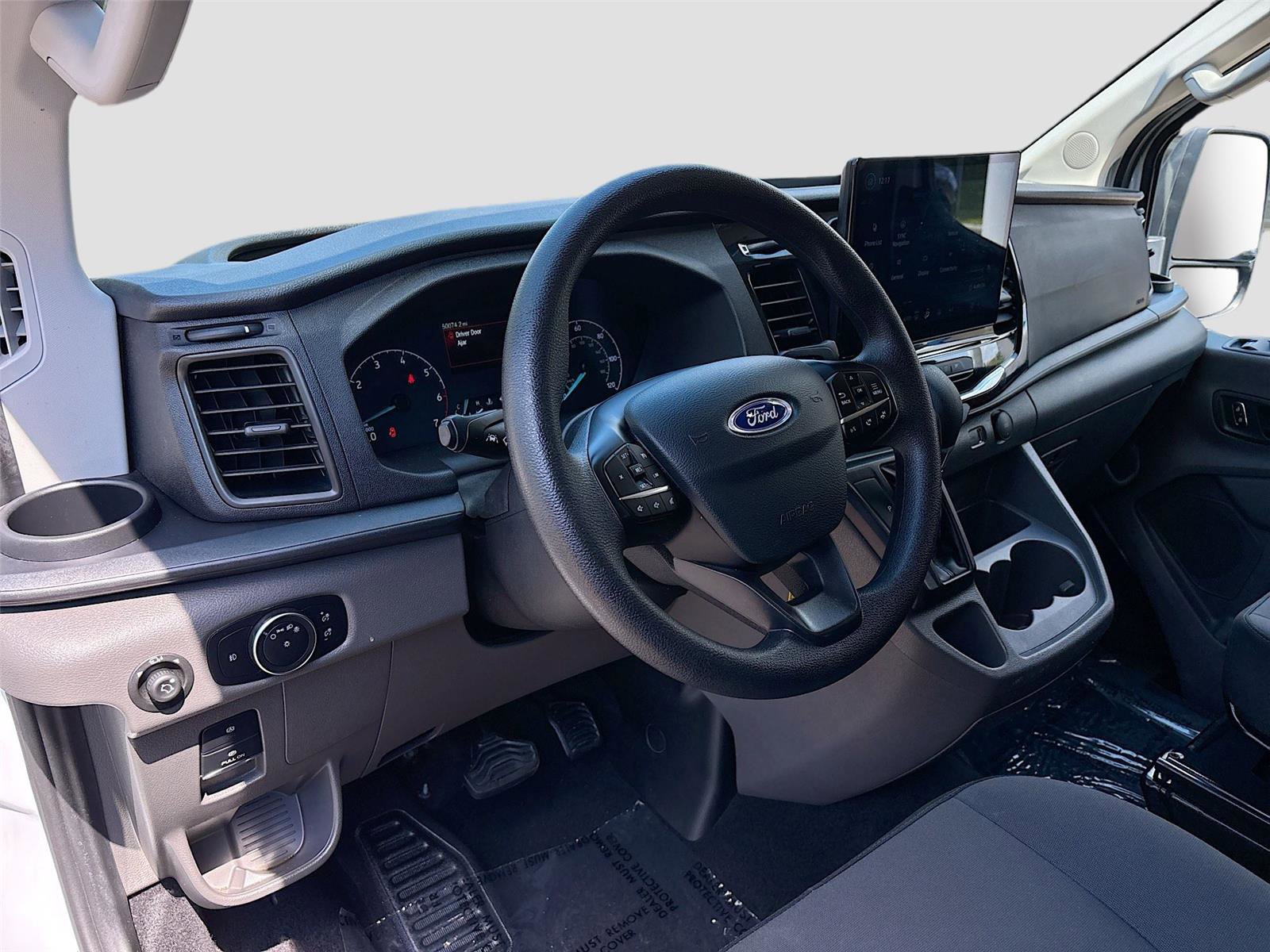 Used 2024 Ford Transit 350 XLT RWD image 9
